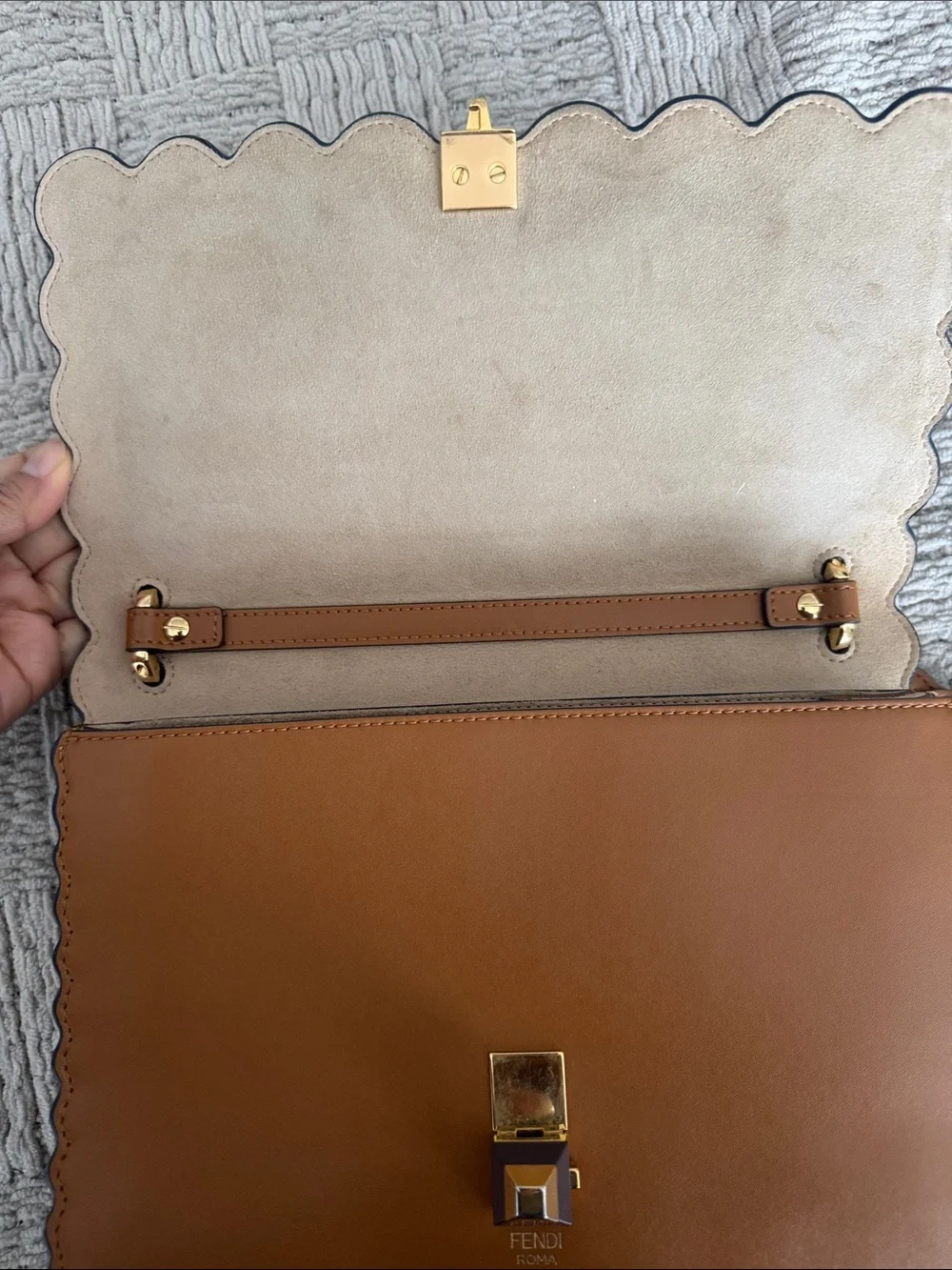 Fendi Brown Scalloped Leather Shoulder Bag with Gold Hardware - Picture 10 of 10